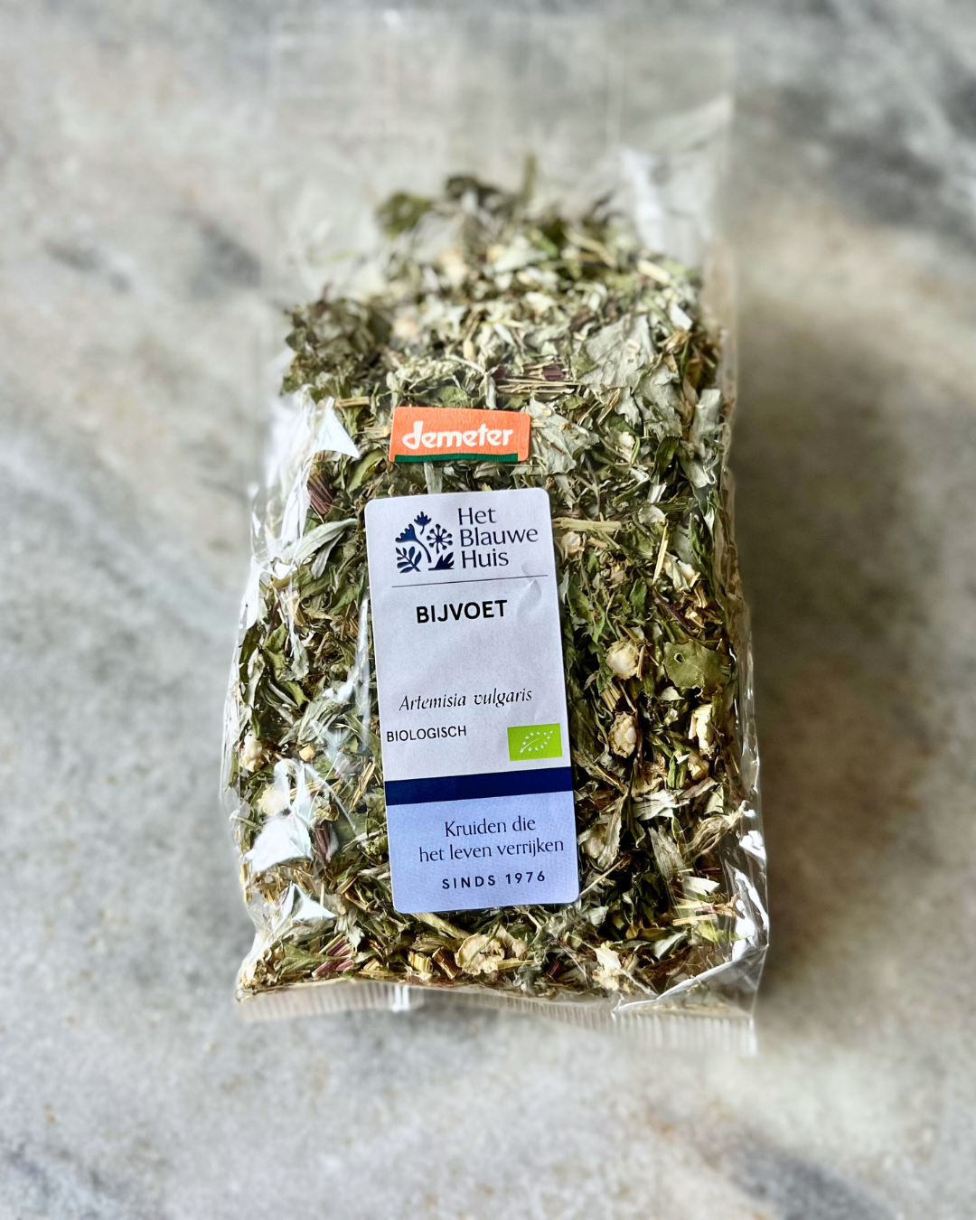 Blauwe Huis biologische kruiden, gedroogdekruiden, artemisia vulgaris, droomkruid, slaapkruid, goede nachtriust, ontspannen, infusie, avondthee