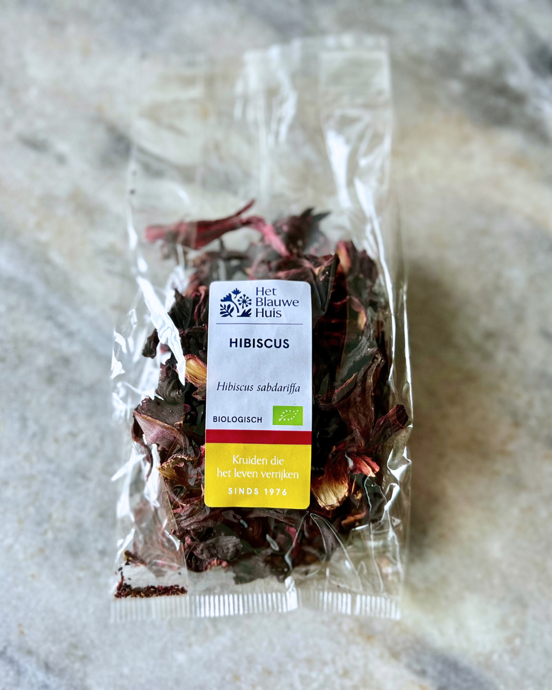 Blauwe Huis biologische kruiden, hibiscus , rozenbottelthee, rode kleurstof, diy blush, gedroogde kruiden, verkoelend, bissap, zomerdrank; kruidenazijn, switchel, shrub drank