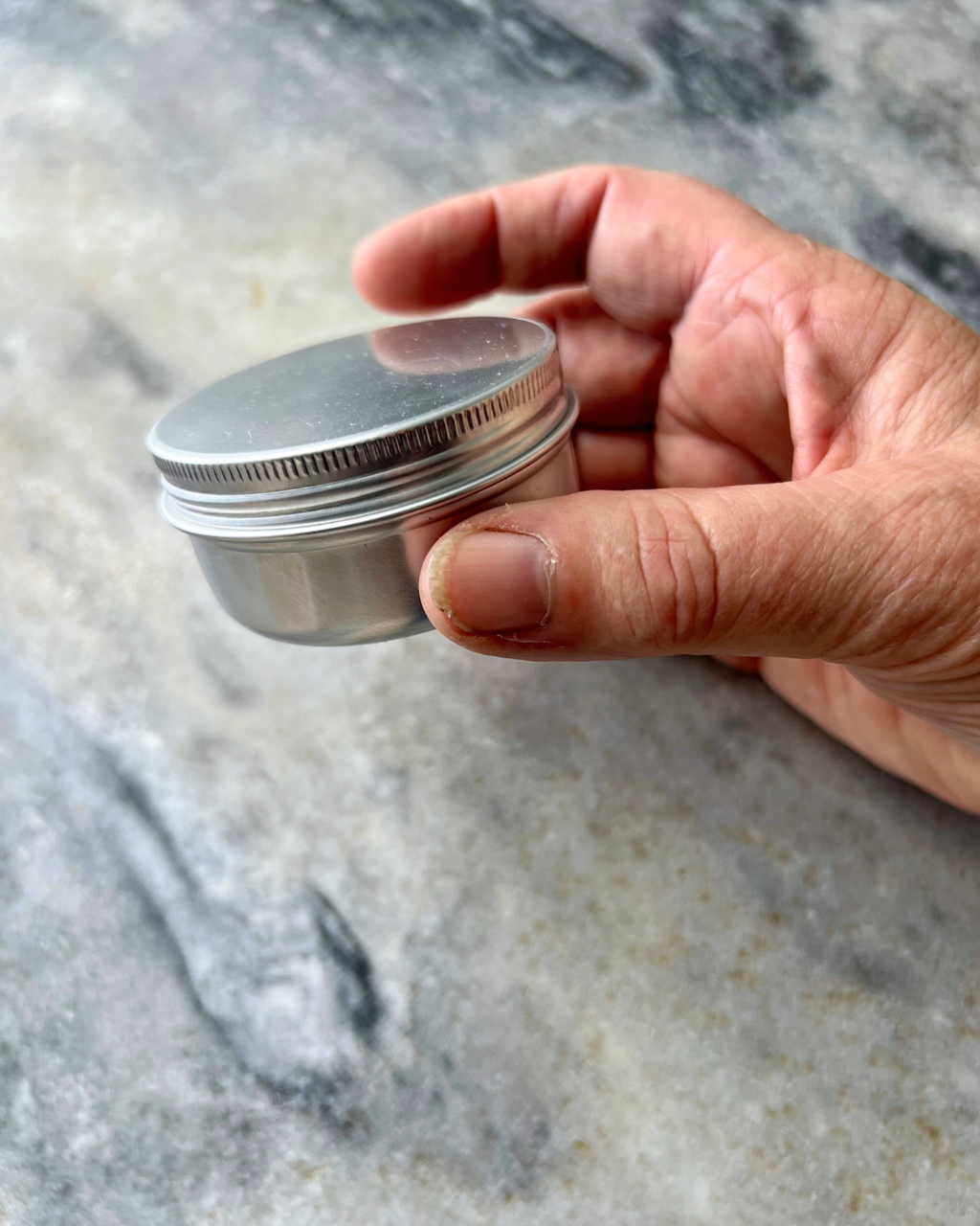 zalfpot kruidenzalf diy zalf potje aluminium zakformaat kruidenpoeder wondpoeder