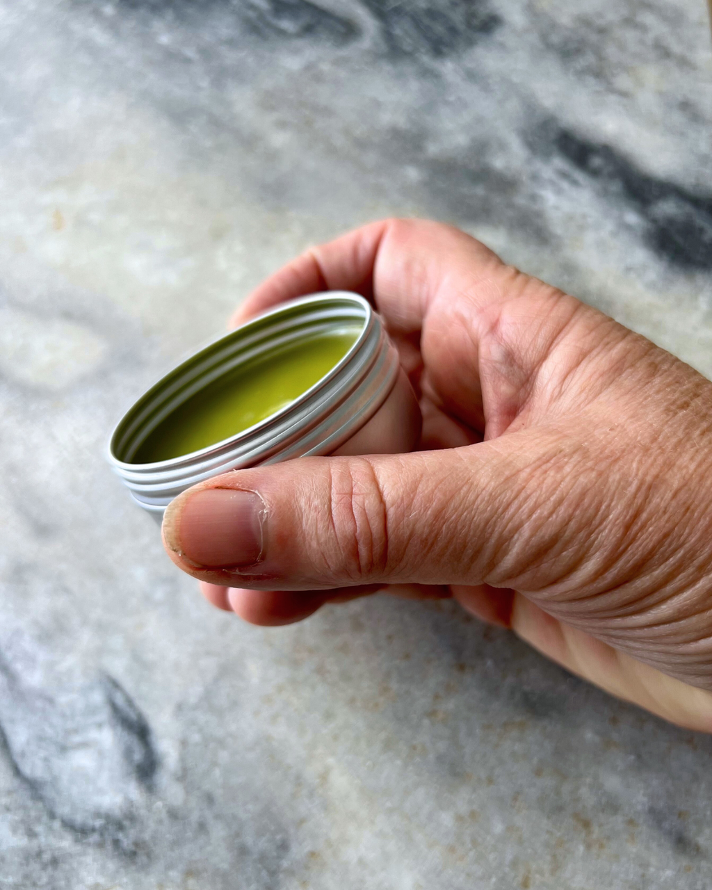 zalfpot weegbreezalf, weegbree, antibacterieel, zakformaat, krudienzalf, balsem